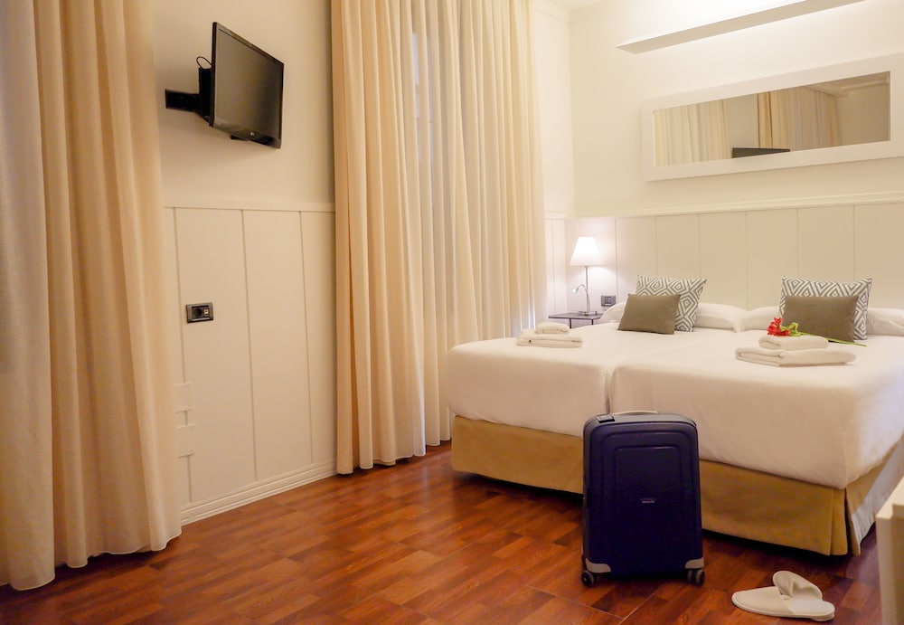 Alminar Hotel 19/67