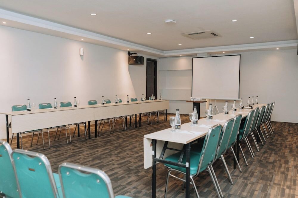 Anugrah Hotel 66/72