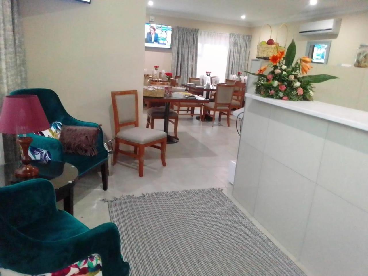 Benoni N12 Hotel 27/45