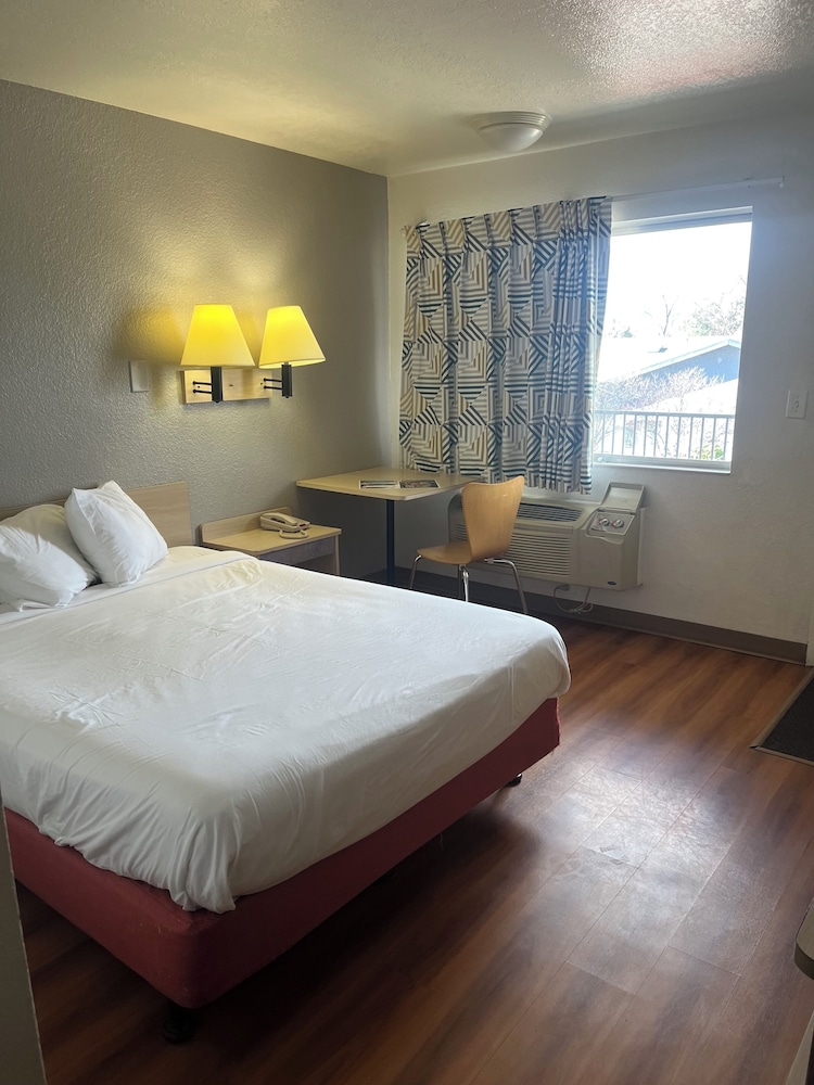 Motel6 Prescott, AZ 27/58