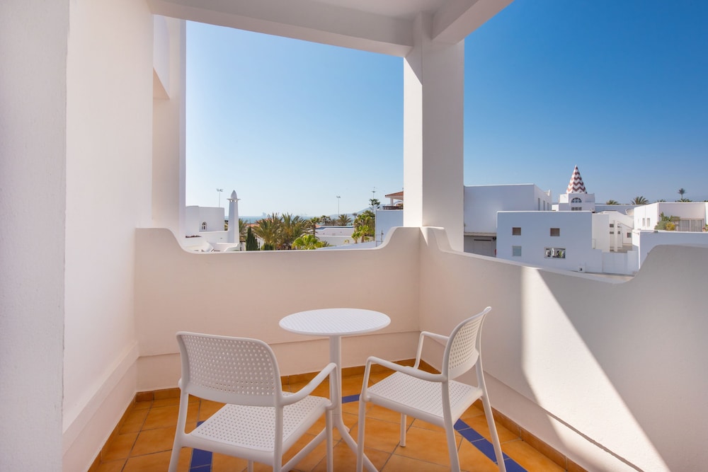Iberostar Waves Founty Beach 23/66