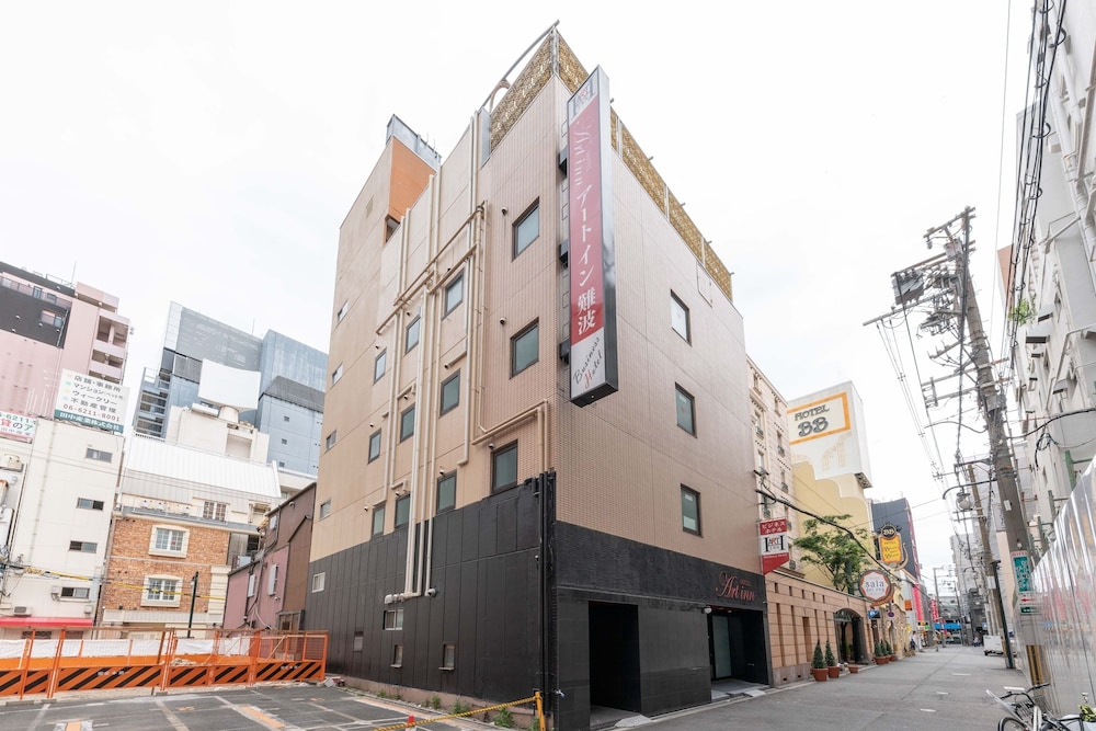Art Inn Namba 50/51
