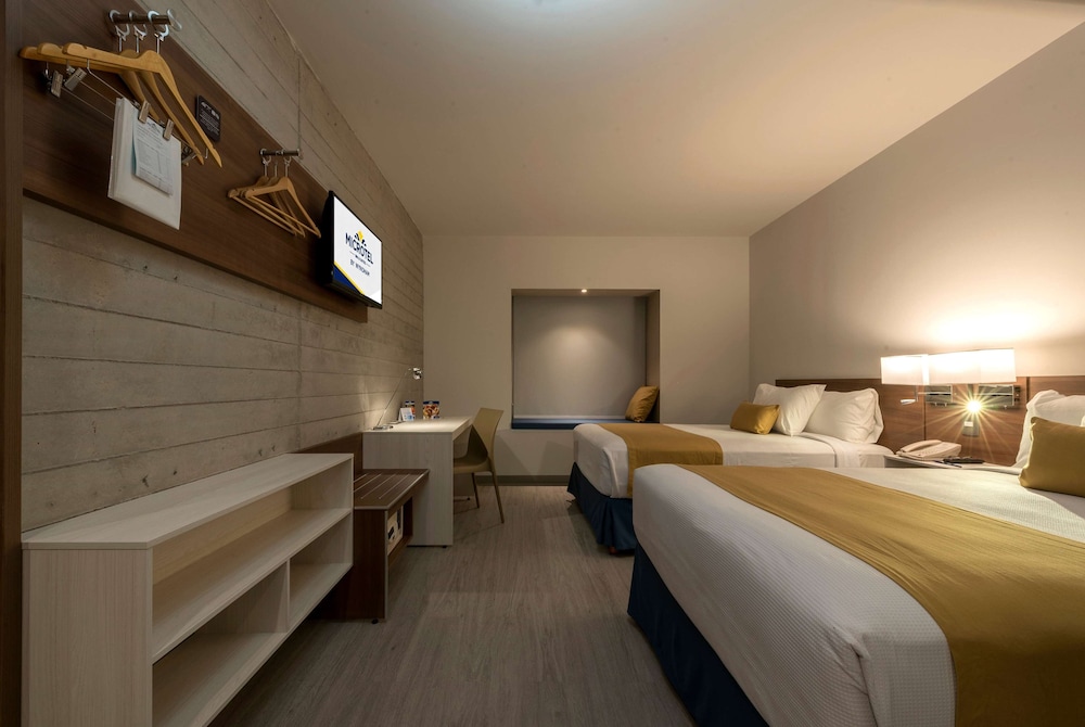 Microtel Inn Suites By Wyndham Irapuato 4/28