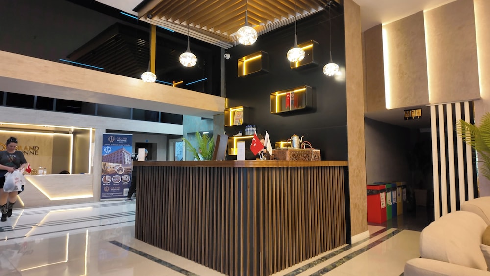 Latifoglu Hotel 8/50