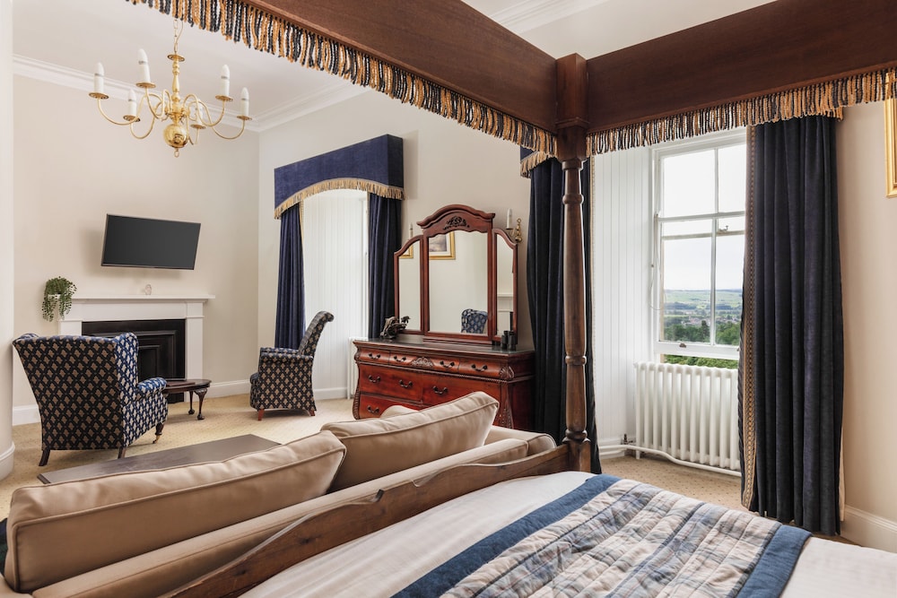 Tulloch Castle Hotel 29/67