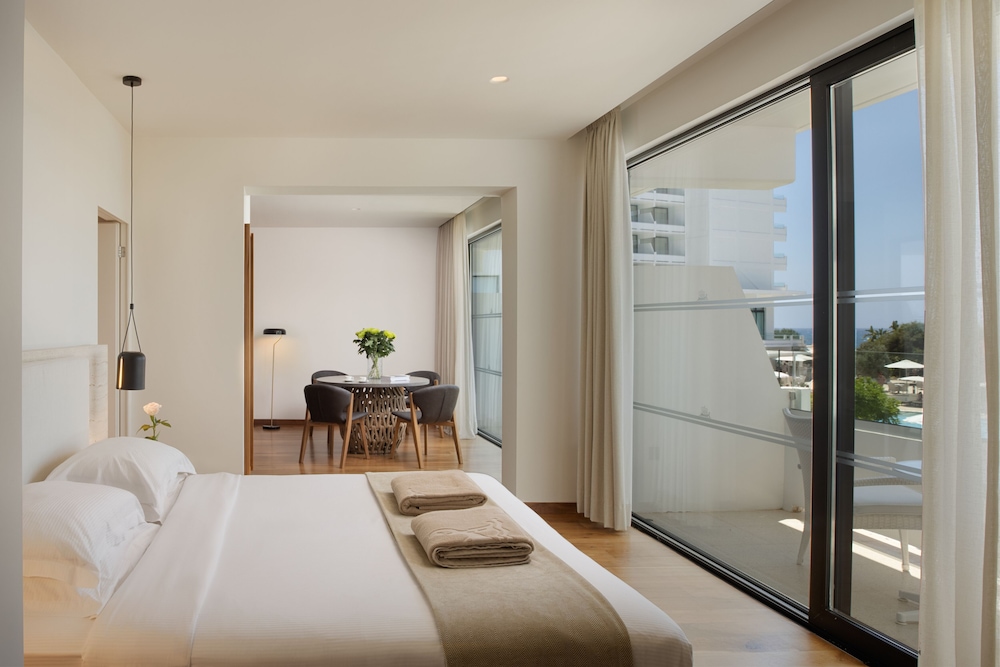 Junior Suite, King Bed