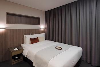 Deluxe, King Bed