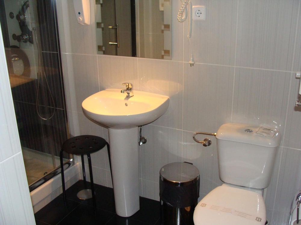 Hostal Jq Madrid 1 32/34