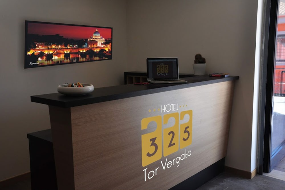 Hotel 325 Tor Vergata 1/28