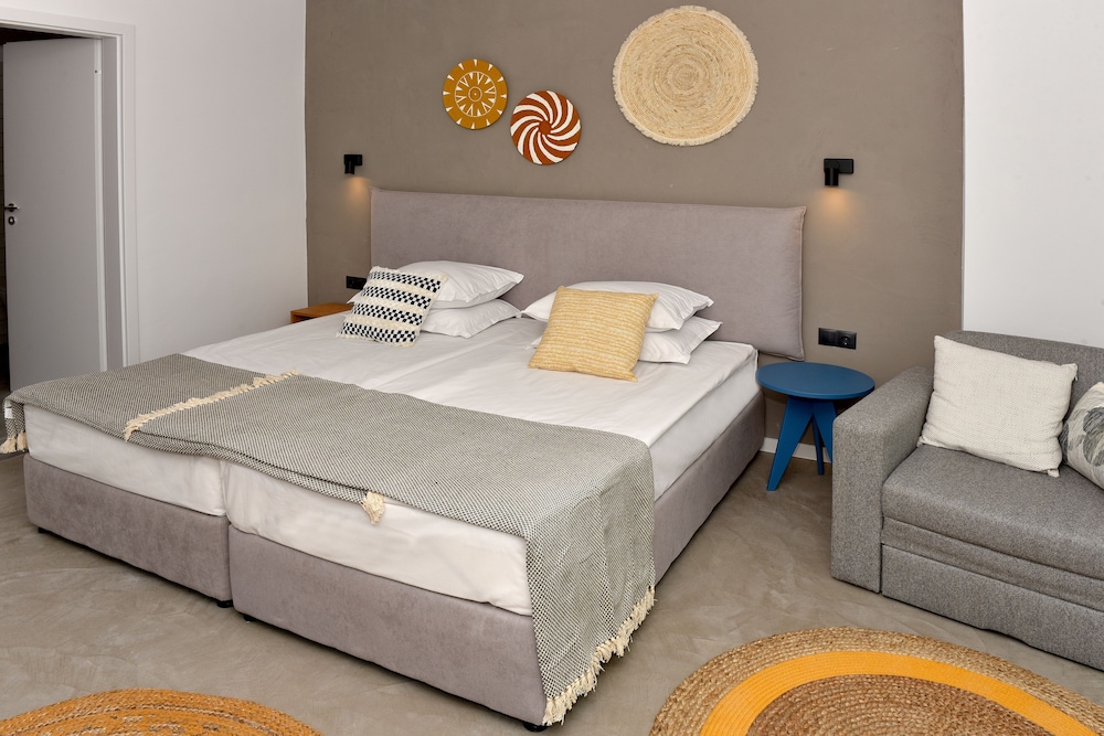 Hotel Excelsior 23/63