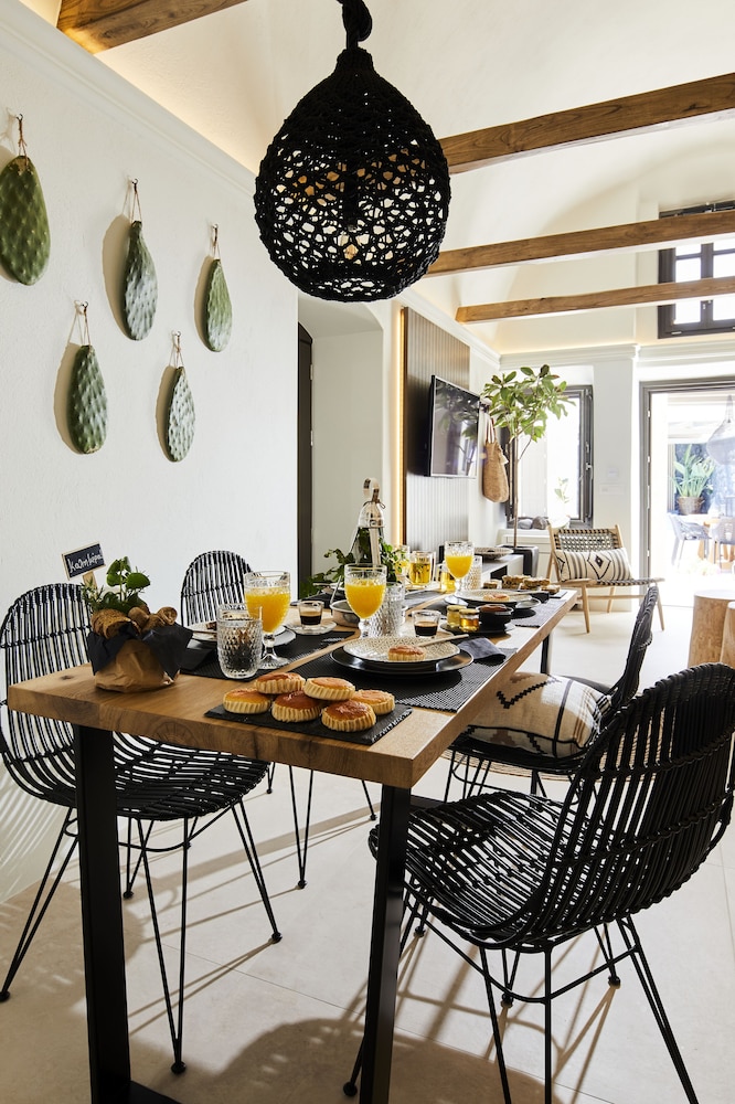 Floria Suites 41/46