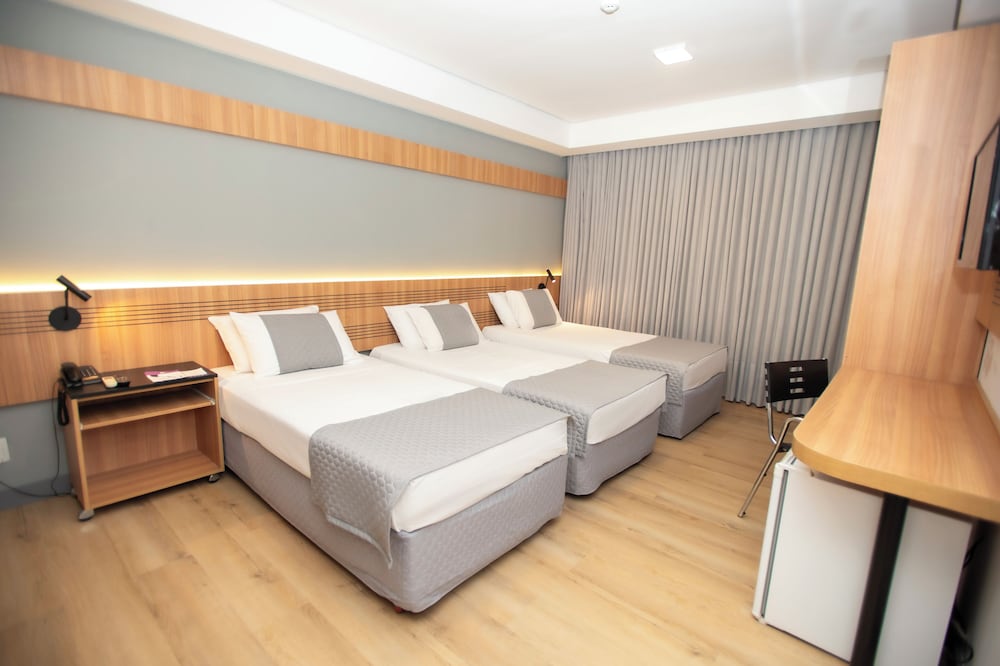Delcas Hotel 9/68