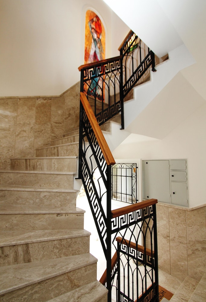 Cesme Kale Tas Apart 14/32