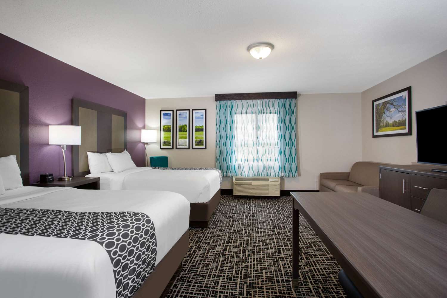La Quinta Inn & Suites by Wyndham Roanoke Salem 28/58