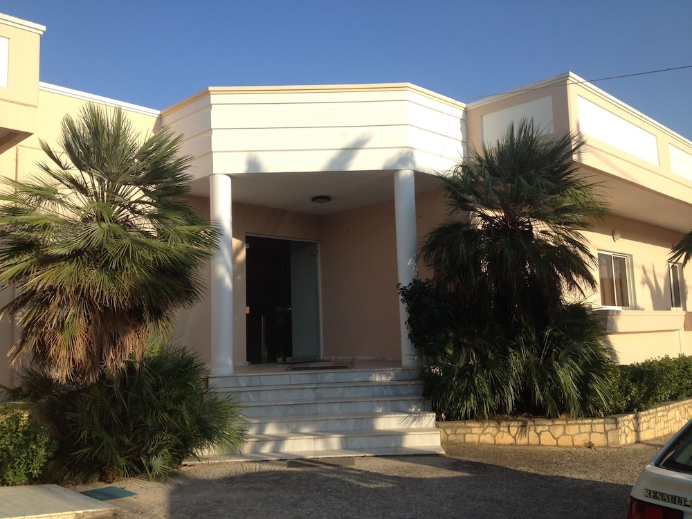 Kyriaki Hotel 7/64
