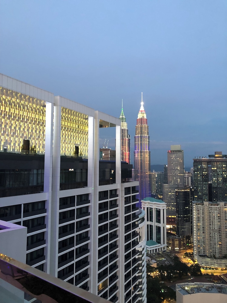 Platinum Service Suites KLCC 6/50
