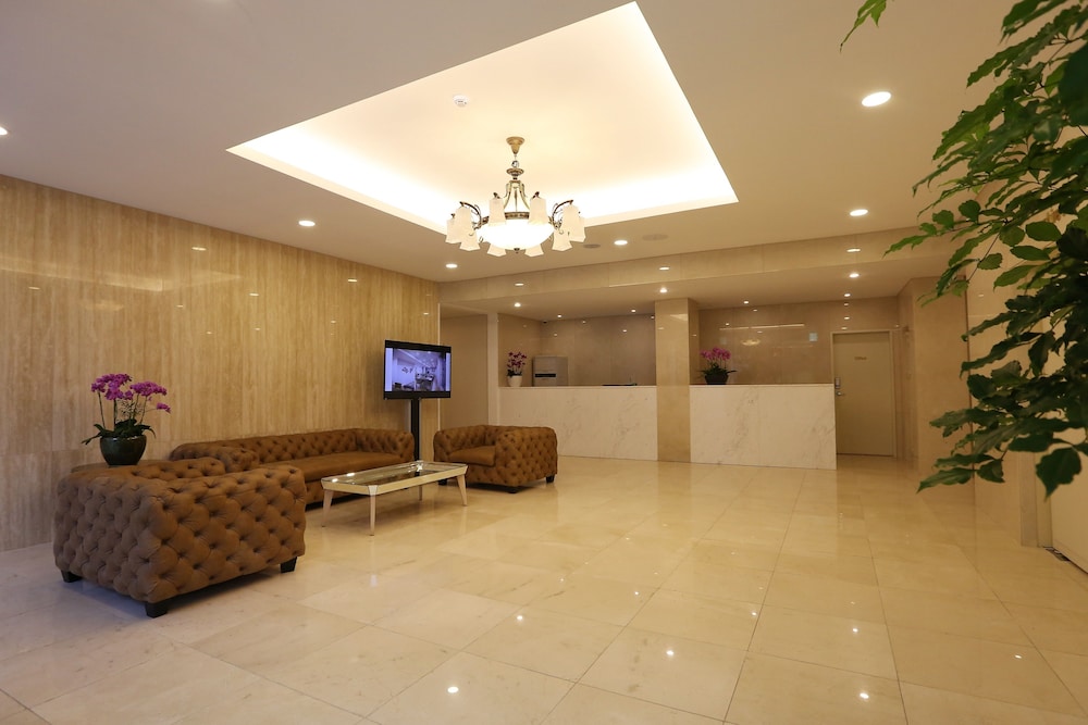 Palgong Emillia Hotel 5/34