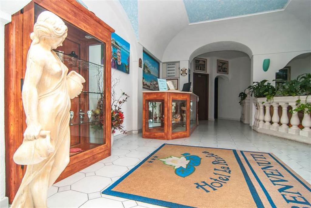 Hotel La Ninfea 51/56
