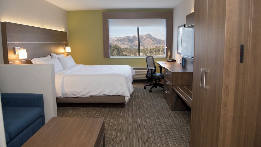 Holiday Inn Express and Suites Colorado Springs North an IHG Hotel 27/67