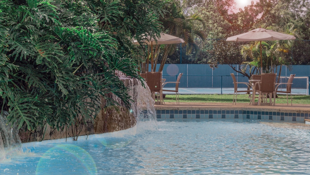 Hotel Deville Prime Porto Alegre 45/50