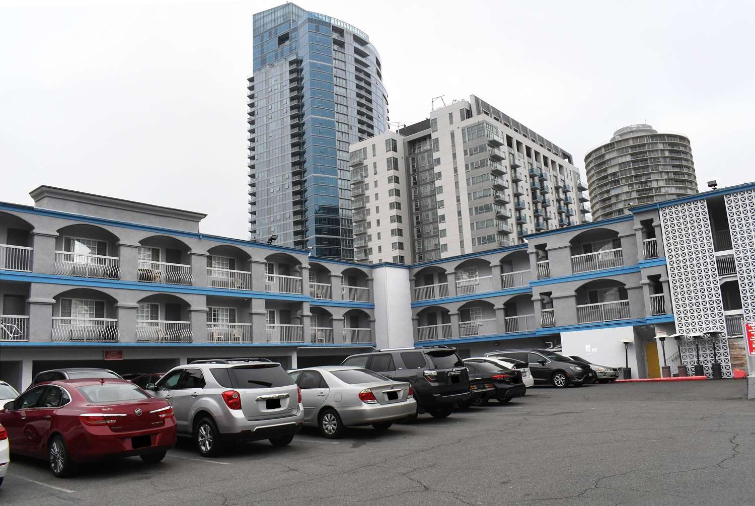 Travelodge by Wyndham Long Beach Convention Center 13/20