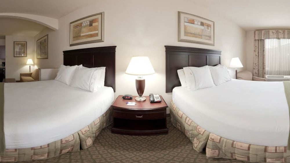 Holiday Inn Express & Suites Corsicana I-45 16/68