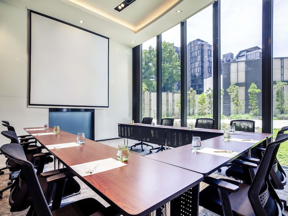 Mercure Singapore On Stevens 35/50