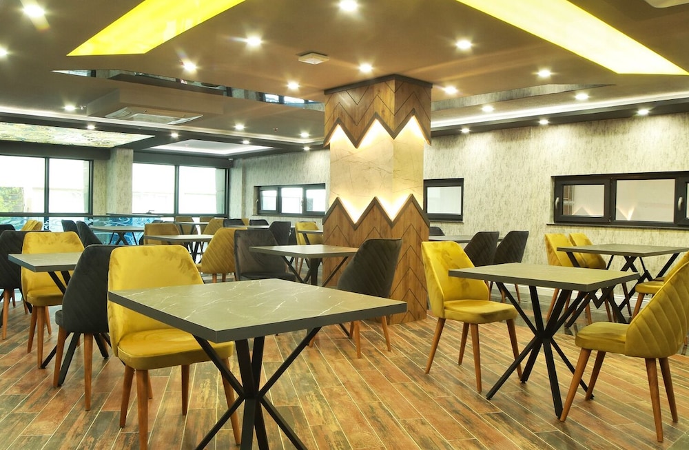 Grand Nergiz Otel 32/42