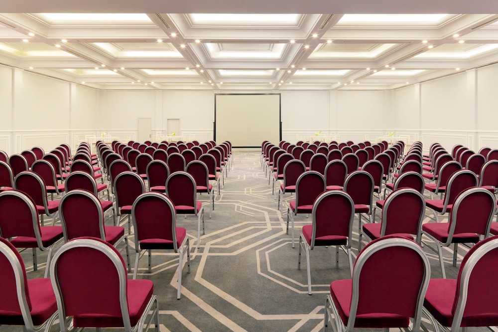 Sheraton Tunis Hotel 43/48