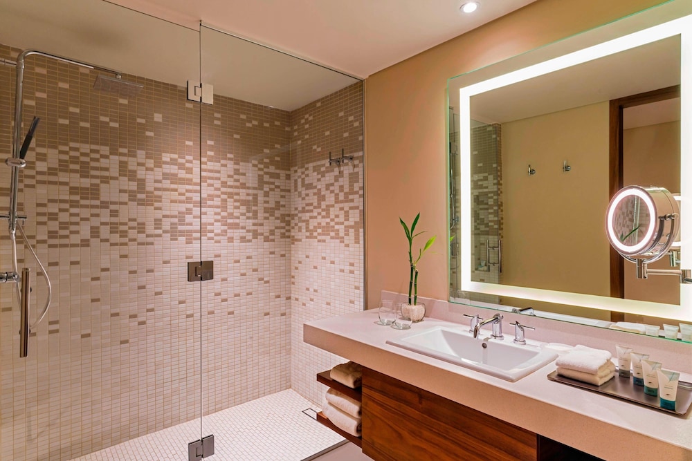 غرفة كلاسيكية بسريرين كوين بشرفة، The Westin Cozumel 4/5