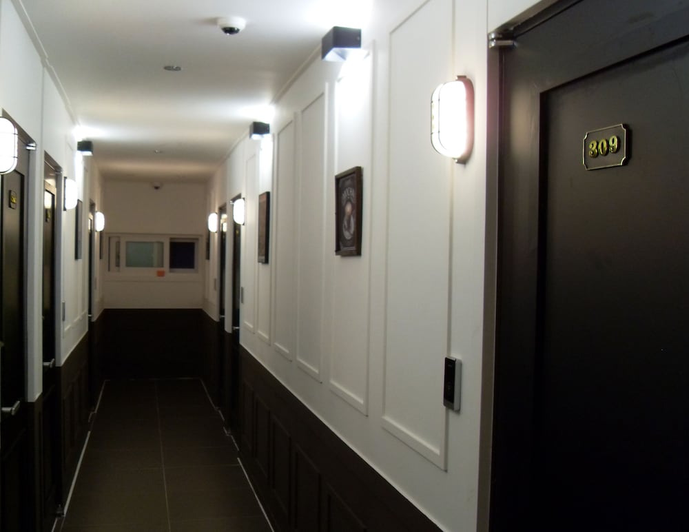 64 Inn Hotel 3/35