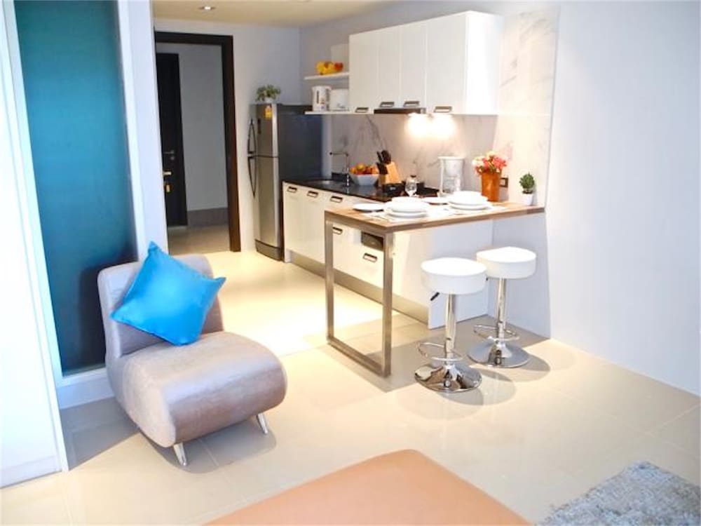 Emerald Terrace Condominium Resort 52/71