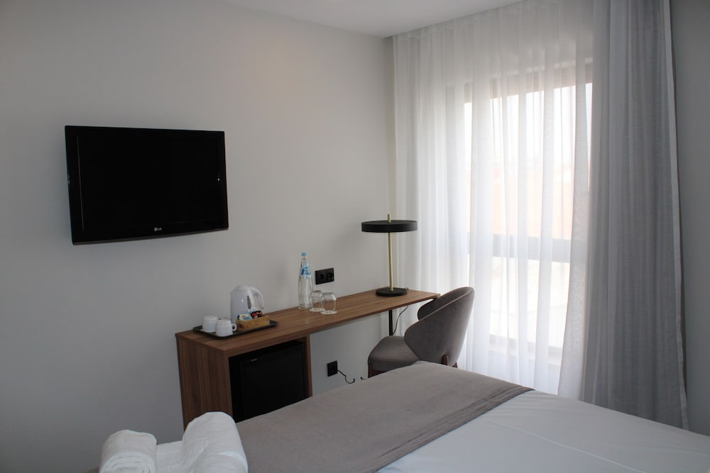 Hotel Sinerama 68/78