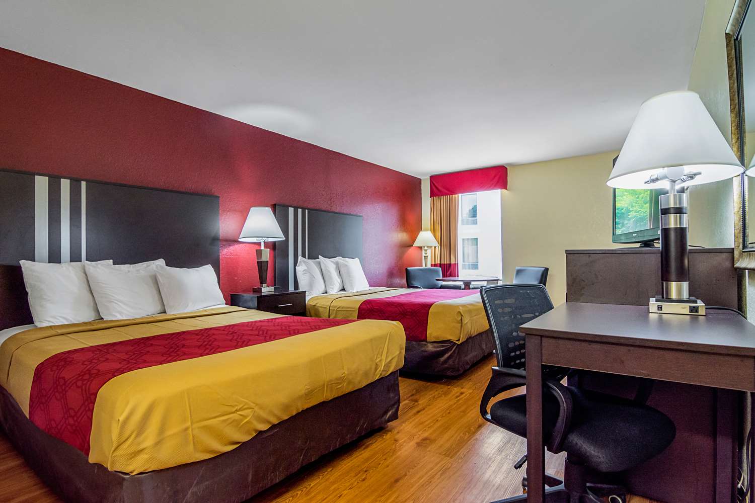 Econo Lodge Research Triangle Park photo5