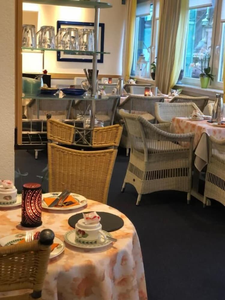 Hotel Peterchens Mondfahrt 28/36