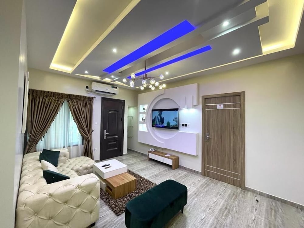 God's Touch Apartments Signature 22/50
