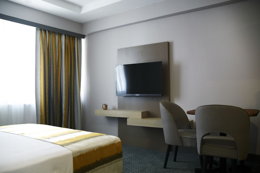 Tophane Suites 6/39