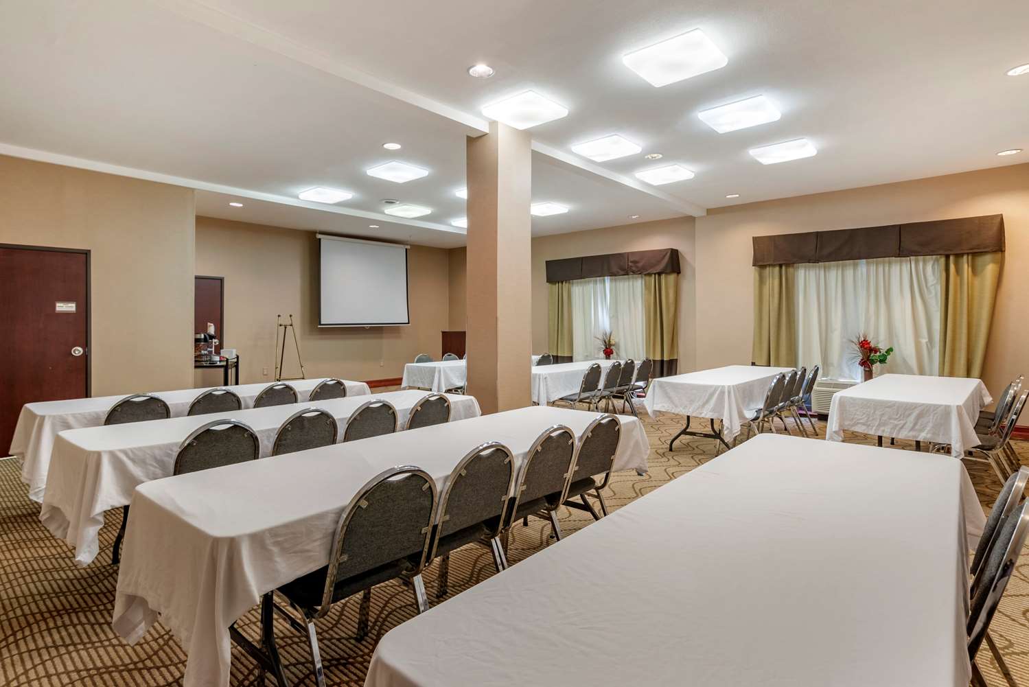 Comfort Suites Montgomery South 32/38