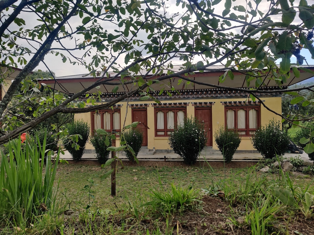 Nivvana Lodge & Homestay 30/31