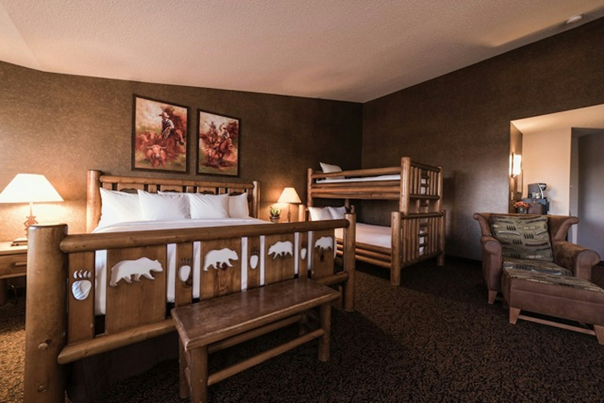 Expanded, Suite, King Bed, Bunk Bed