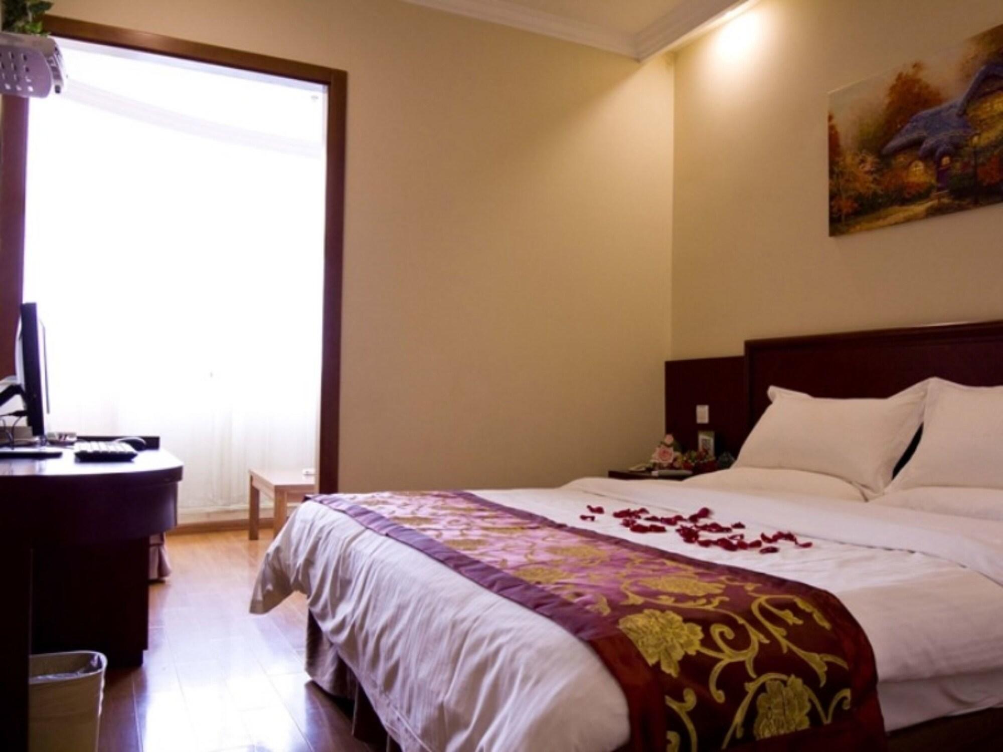 GreenTree Inn Shanghai Hongqiao Hub Convention Center Jinghua Road Shell Hotel 12/26