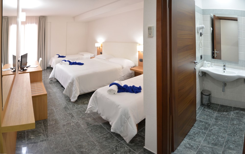 Vea Resort Hotel 27/63