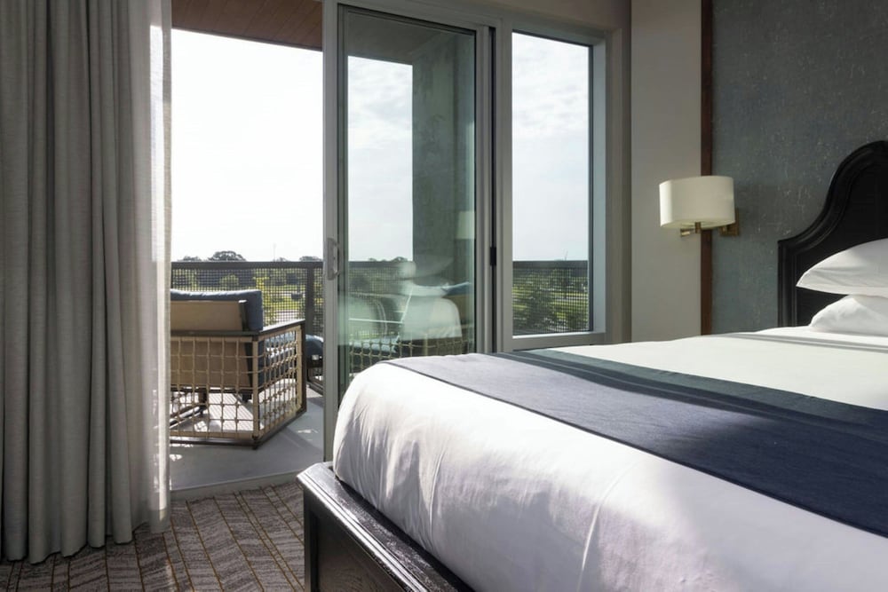 Studio, Suite, King Bed
