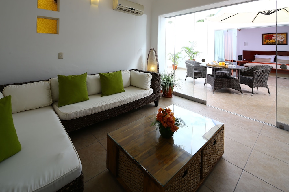 Hotel Las Dunas 18/25