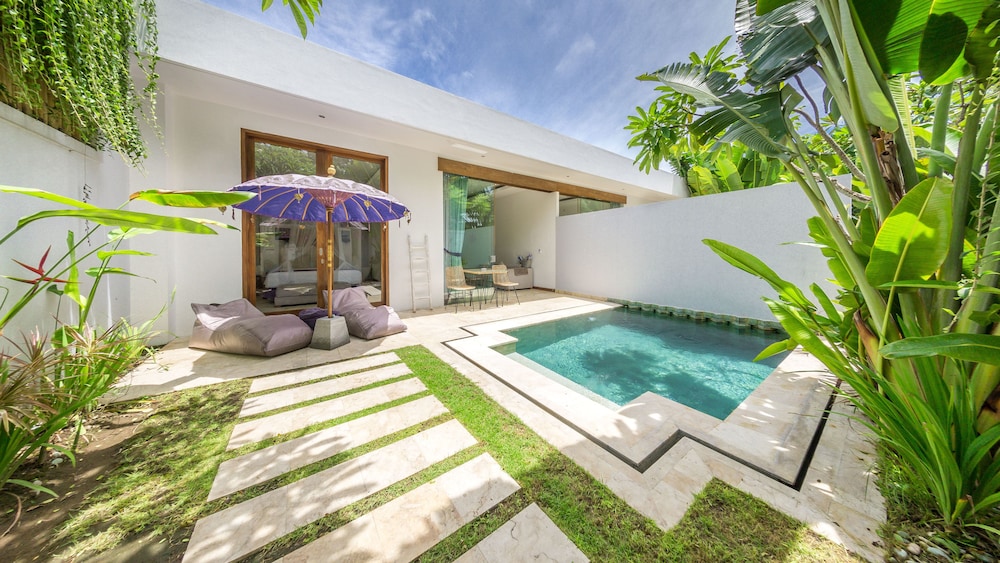 ANEMA VILLA SEMINYAK 68/73
