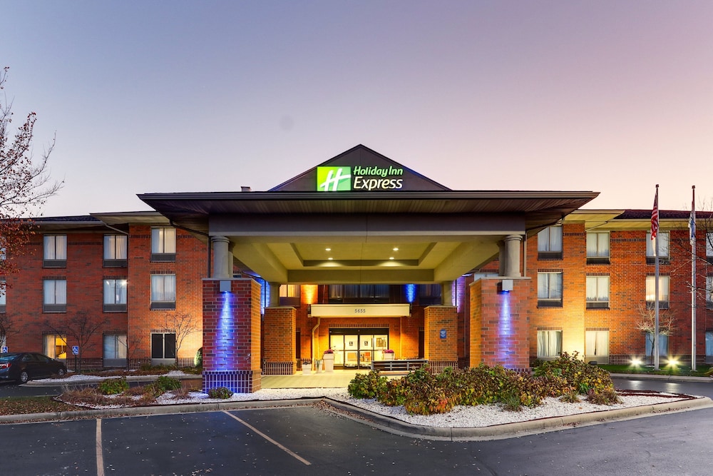 Holiday Inn Express & Suites Dayton-Centerville by IHG 3/52