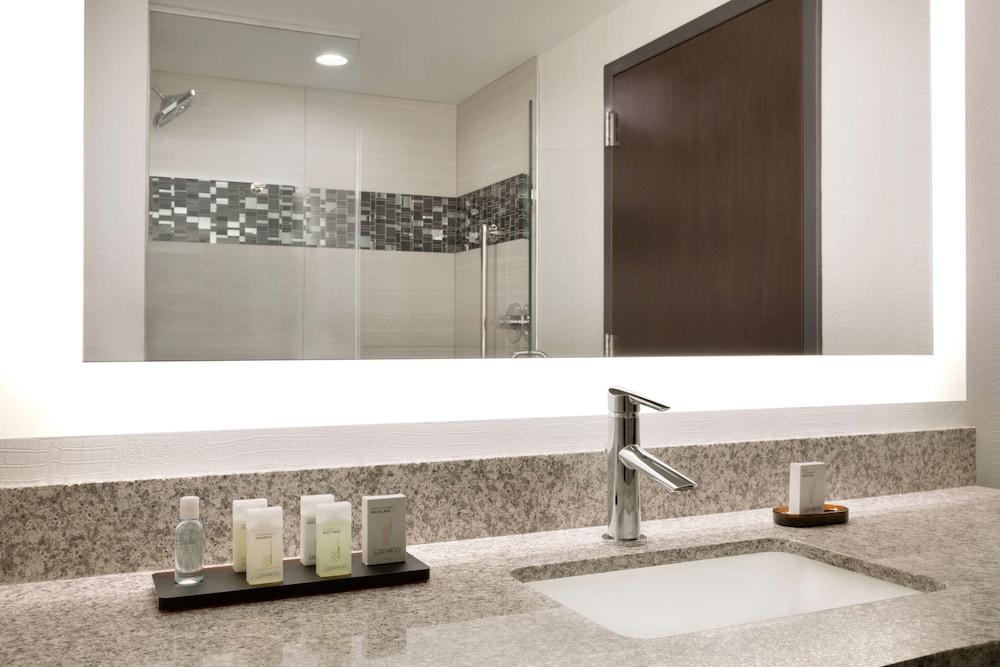 Embassy Suites By Hilton Atlanta Ne Gwinnett Sugarloaf 7/50