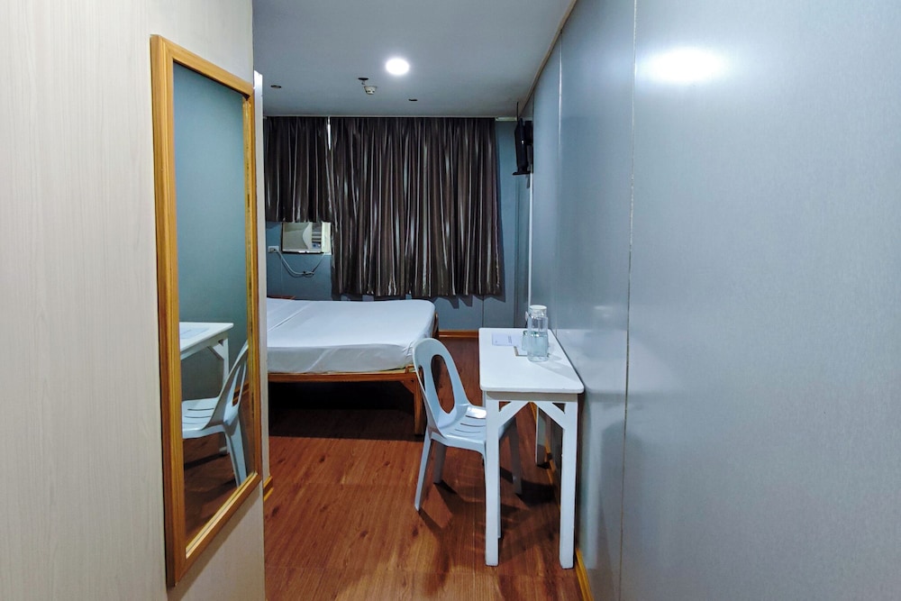 Hotel Uno 24/50