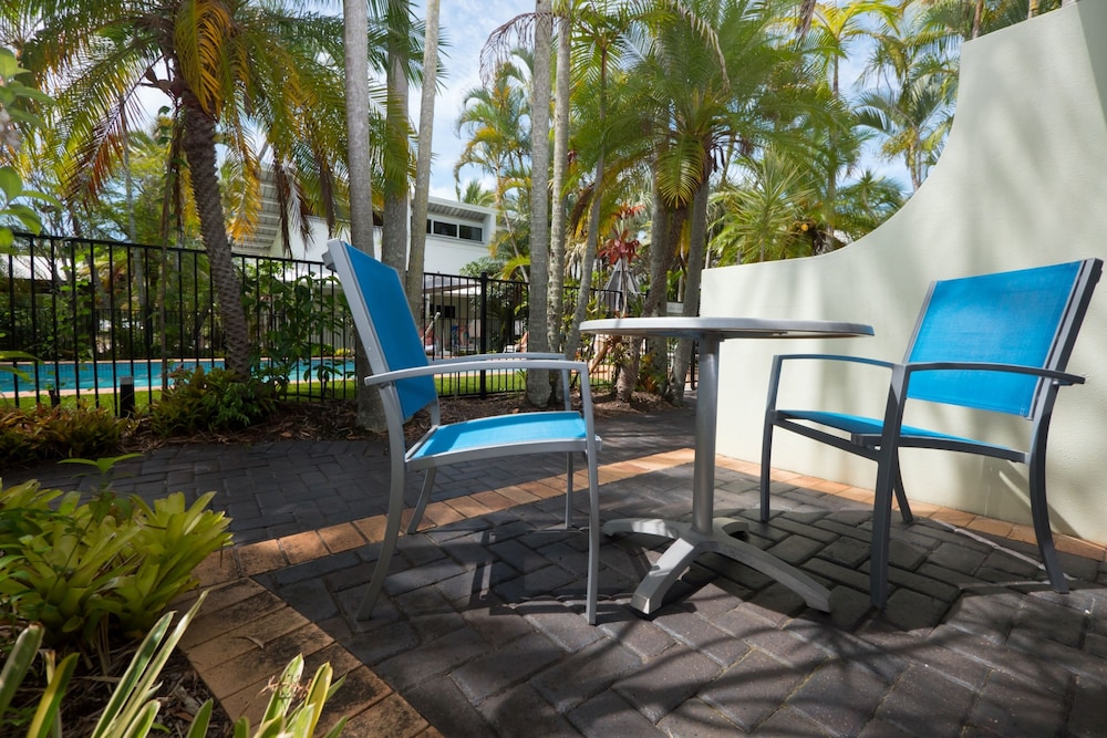 Caribbean Noosa Resort 52/68