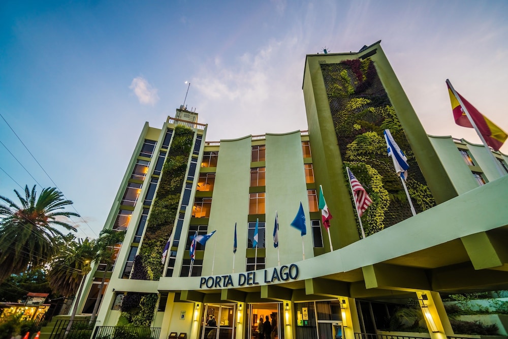 Porta Hotel del Lago 6/68